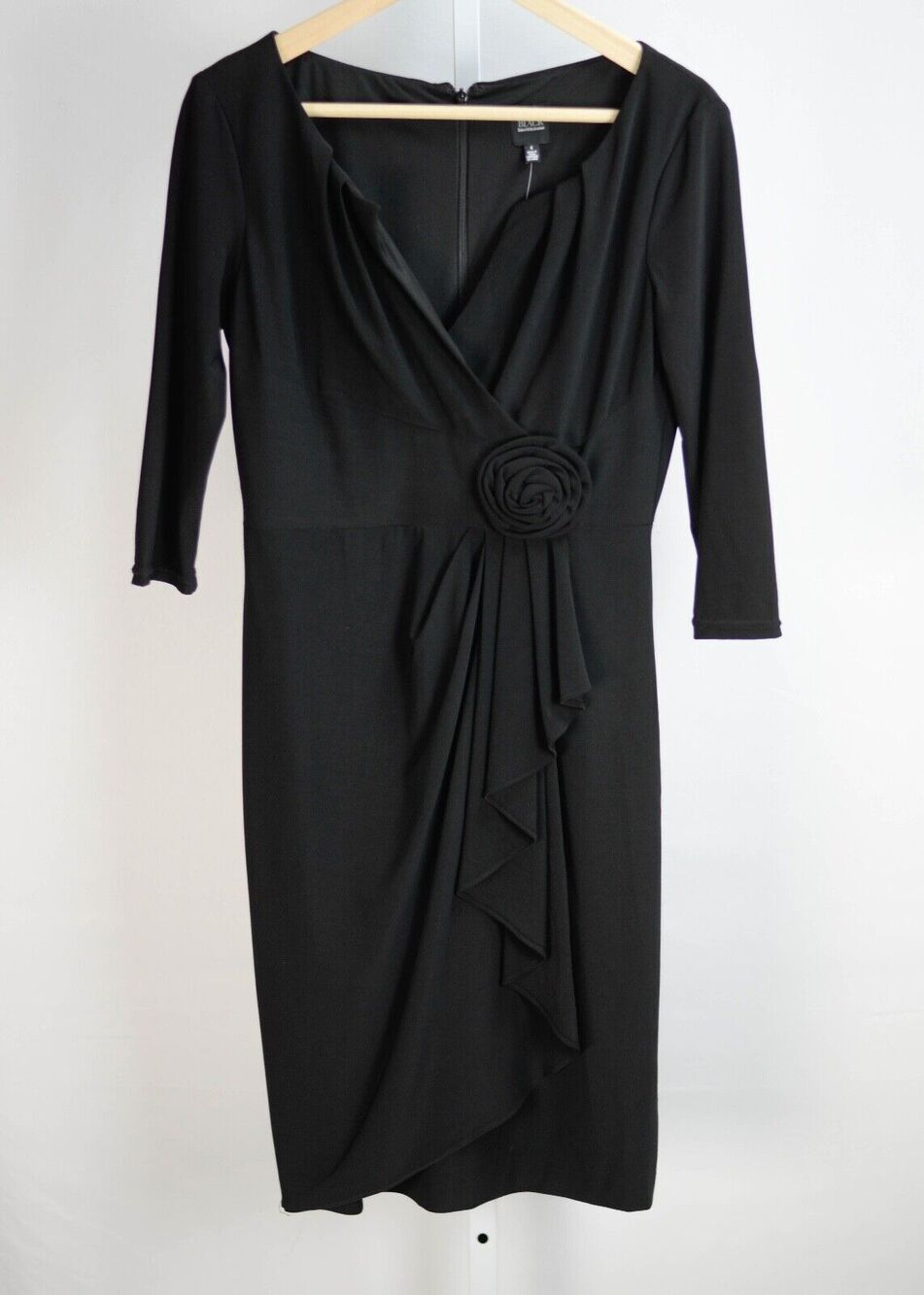 NWT Saks Fifth Ave Black Label 3/4 Sleeve dress Sz 4